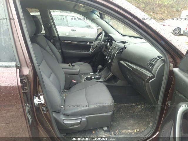 Photo 4 VIN: 5XYKTDA29CG265912 - KIA SORENTO 