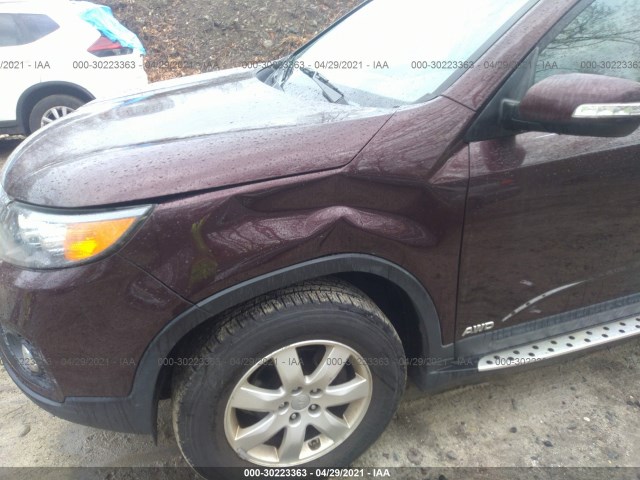 Photo 5 VIN: 5XYKTDA29CG265912 - KIA SORENTO 