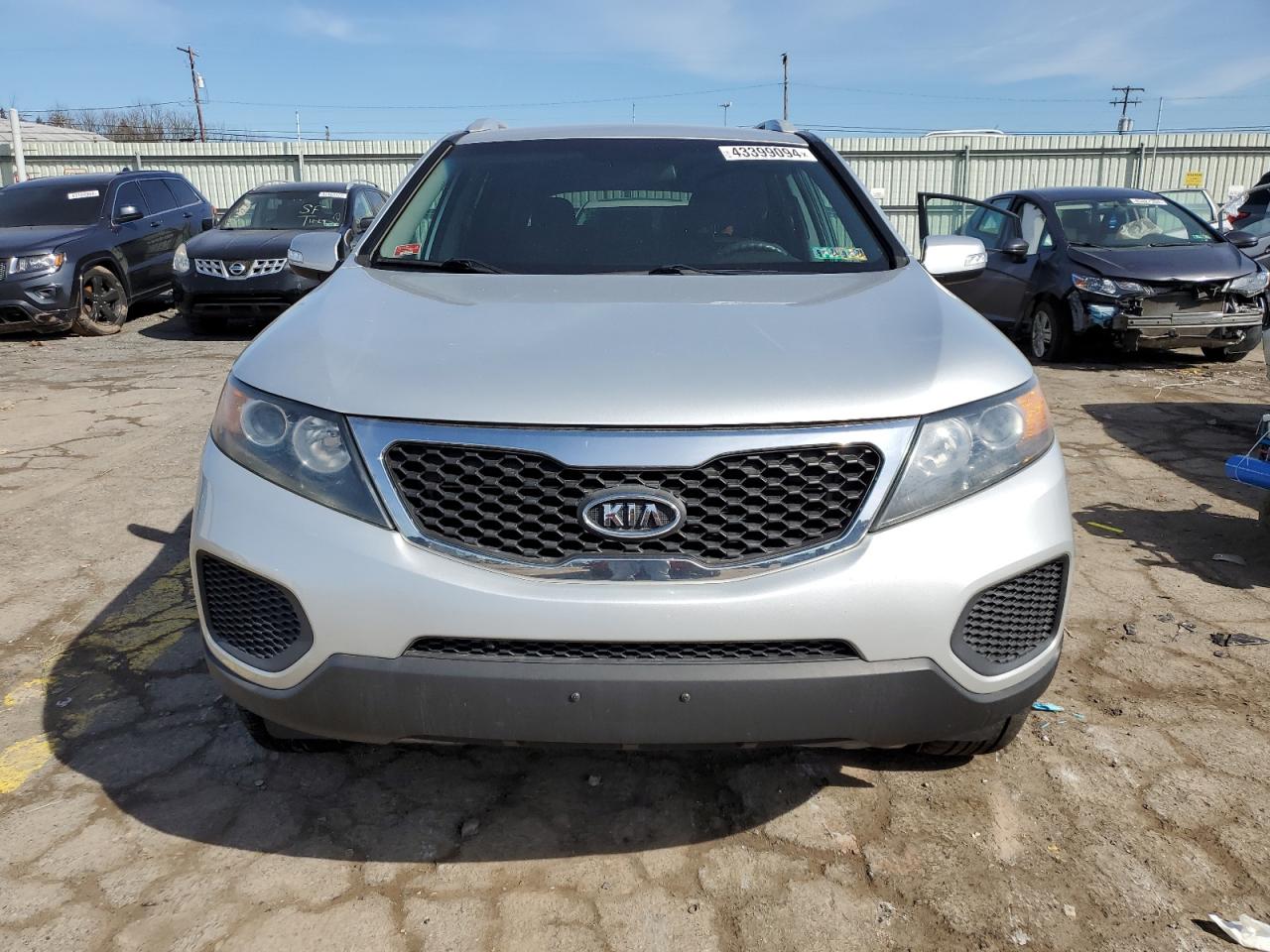 Photo 4 VIN: 5XYKTDA29DG345941 - KIA SORENTO 