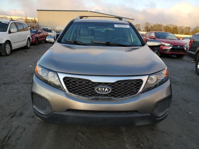 Photo 4 VIN: 5XYKTDA29DG368281 - KIA SORENTO LX 