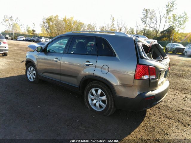 Photo 2 VIN: 5XYKTDA2XDG327299 - KIA SORENTO 