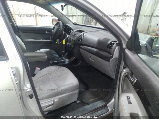 Photo 4 VIN: 5XYKTDA2XDG336262 - KIA SORENTO 