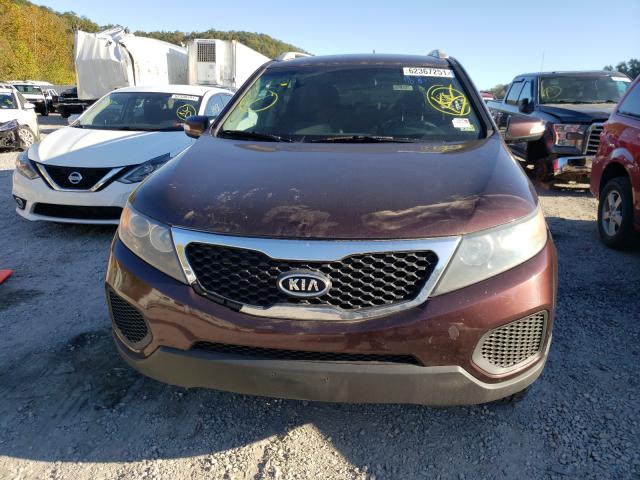 Photo 8 VIN: 5XYKTDA2XDG344880 - KIA SORENTO LX 