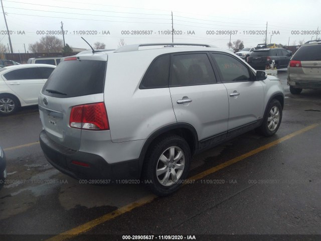 Photo 3 VIN: 5XYKTDA2XDG388653 - KIA SORENTO 