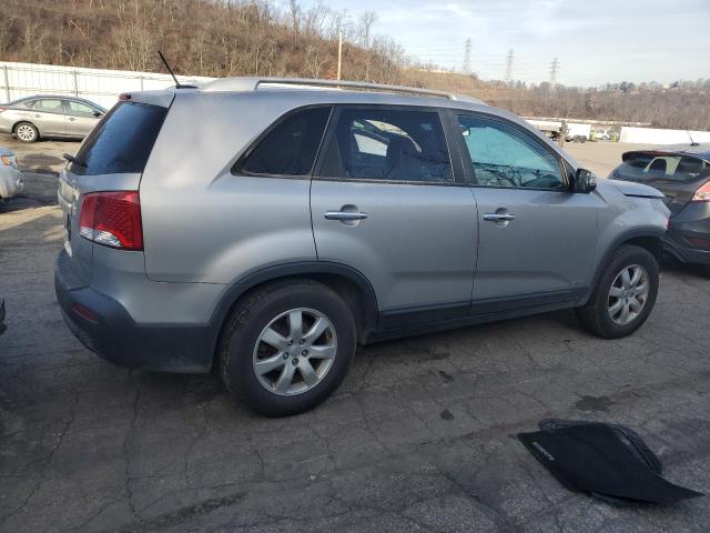 Photo 2 VIN: 5XYKTDA2XDG419500 - KIA SORENTO 