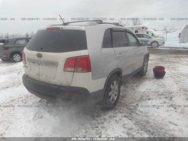 Photo 3 VIN: 5XYKTDA60CG240240 - KIA SORENTO 