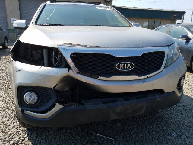 Photo 8 VIN: 5XYKTDA60CG307015 - KIA SORENTO BA 