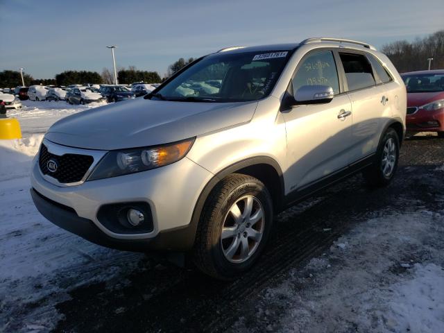 Photo 1 VIN: 5XYKTDA60DG323877 - KIA SORENTO LX 