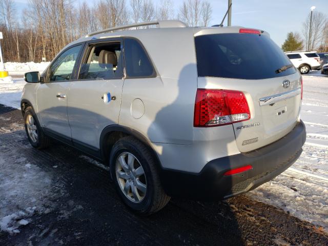 Photo 2 VIN: 5XYKTDA60DG323877 - KIA SORENTO LX 