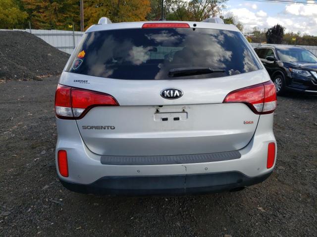 Photo 5 VIN: 5XYKTDA60FG568990 - KIA SORENTO 