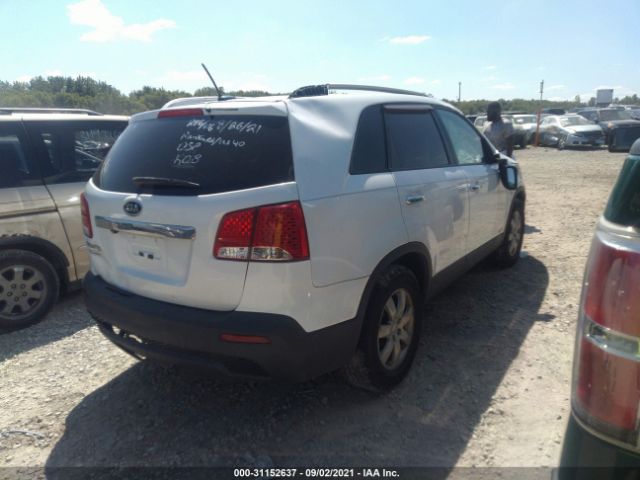 Photo 3 VIN: 5XYKTDA61DG311849 - KIA SORENTO 