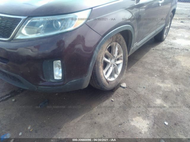 Photo 5 VIN: 5XYKTDA61FG569016 - KIA SORENTO 