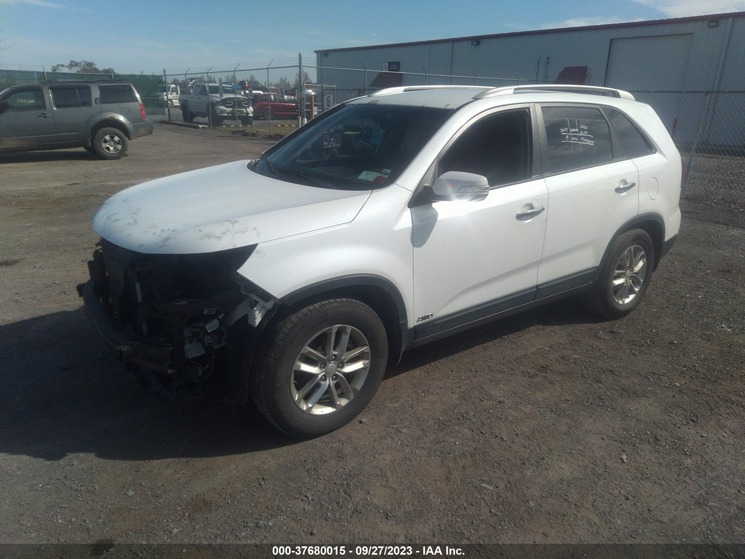 Photo 1 VIN: 5XYKTDA62FG613718 - KIA SORENTO 