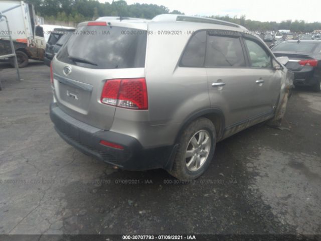 Photo 3 VIN: 5XYKTDA63DG407255 - KIA SORENTO 