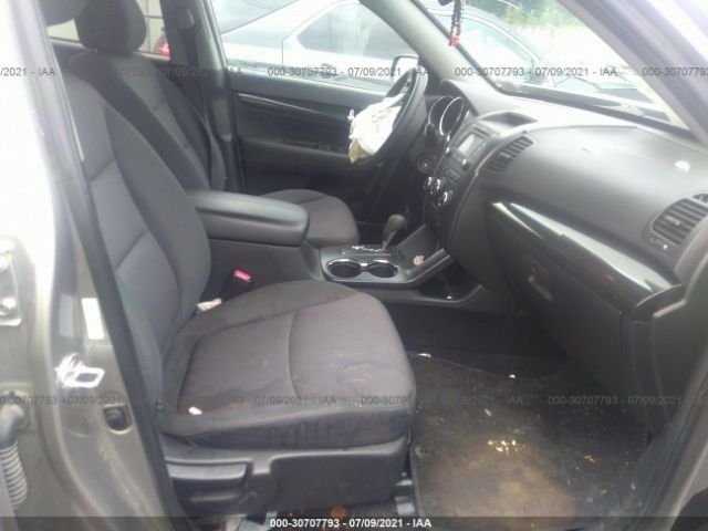 Photo 4 VIN: 5XYKTDA63DG407255 - KIA SORENTO 