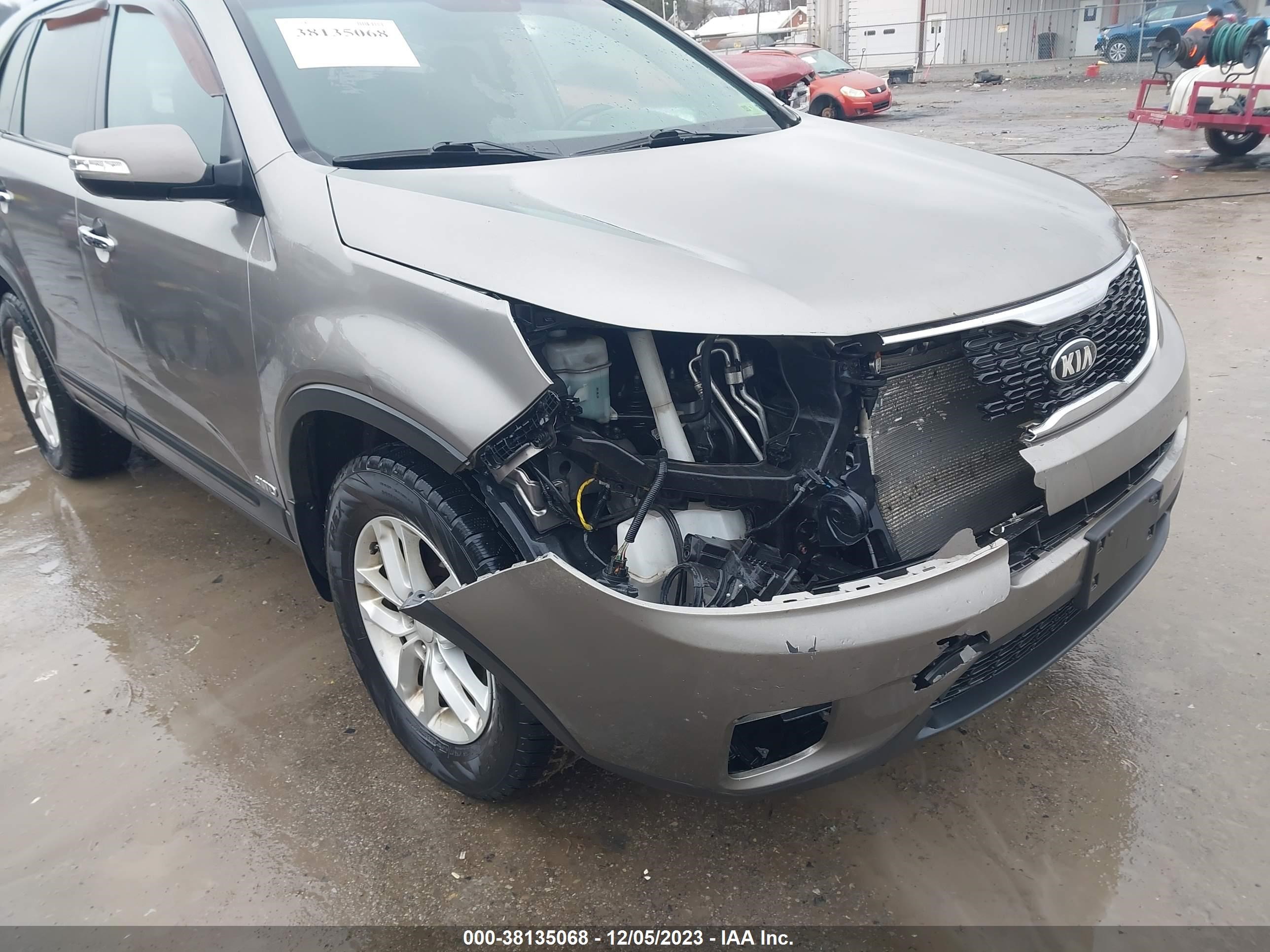 Photo 5 VIN: 5XYKTDA63FG655248 - KIA SORENTO 