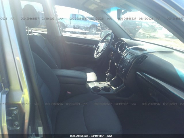 Photo 4 VIN: 5XYKTDA64CG197117 - KIA SORENTO 