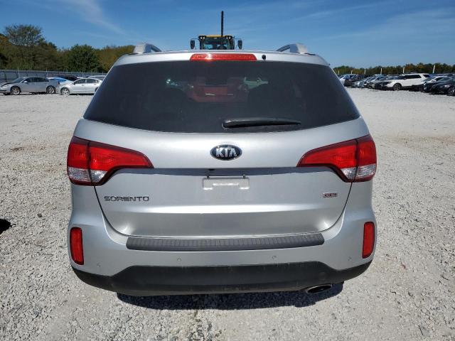 Photo 5 VIN: 5XYKTDA65FG613048 - KIA SORENTO 