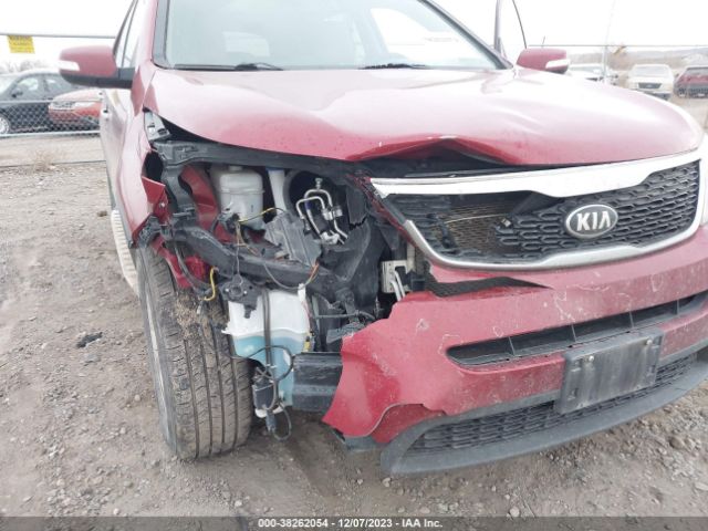 Photo 5 VIN: 5XYKTDA66FG636421 - KIA SORENTO 