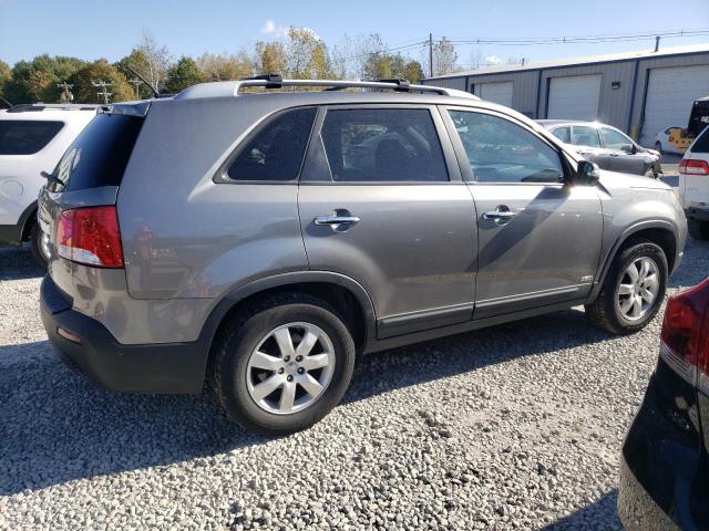 Photo 2 VIN: 5XYKTDA67DG405704 - KIA SORENTO 