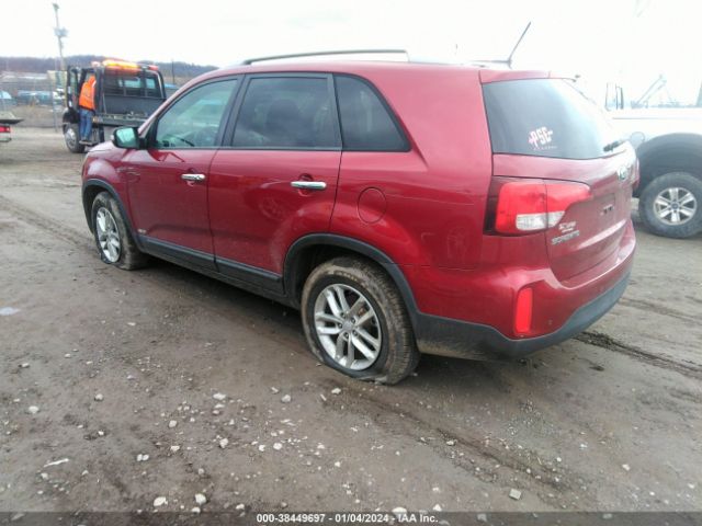 Photo 2 VIN: 5XYKTDA67FG651235 - KIA SORENTO 