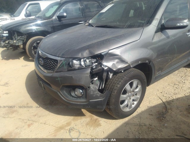 Photo 5 VIN: 5XYKTDA68DG367044 - KIA SORENTO 