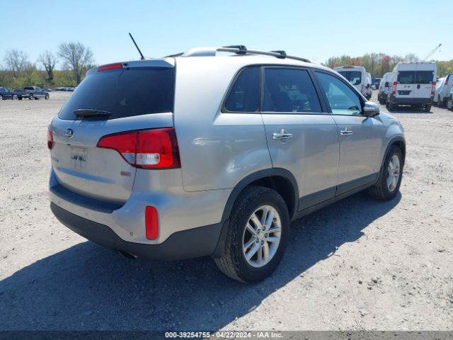 Photo 3 VIN: 5XYKTDA6XEG502574 - KIA SORENTO 