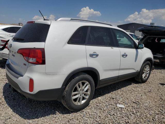 Photo 2 VIN: 5XYKTDA71FG558848 - KIA SORENTO LX 