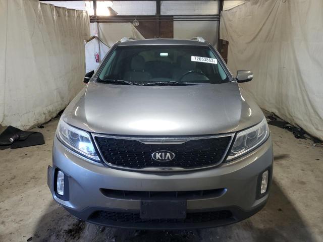 Photo 4 VIN: 5XYKTDA71FG560339 - KIA SORENTO 