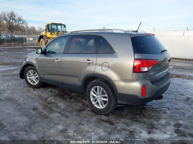 Photo 2 VIN: 5XYKTDA72EG479963 - KIA SORENTO 