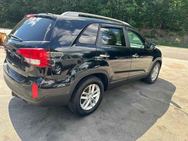 Photo 3 VIN: 5XYKTDA72FG602260 - KIA SORENTO LX 