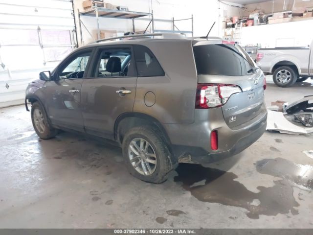 Photo 2 VIN: 5XYKTDA72FG613226 - KIA SORENTO 