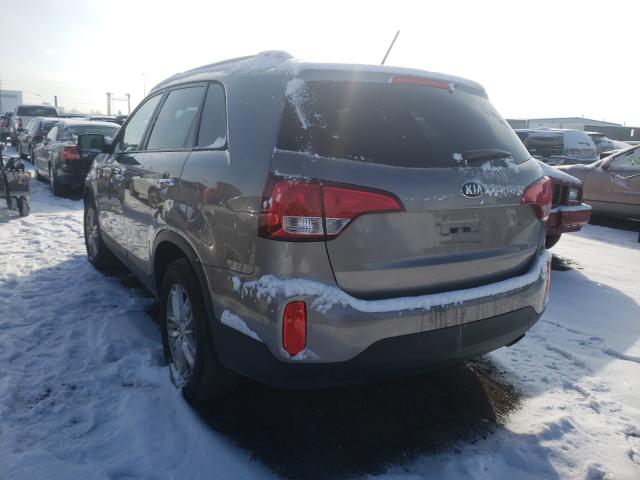 Photo 2 VIN: 5XYKTDA72FG653001 - KIA SORENTO LX 