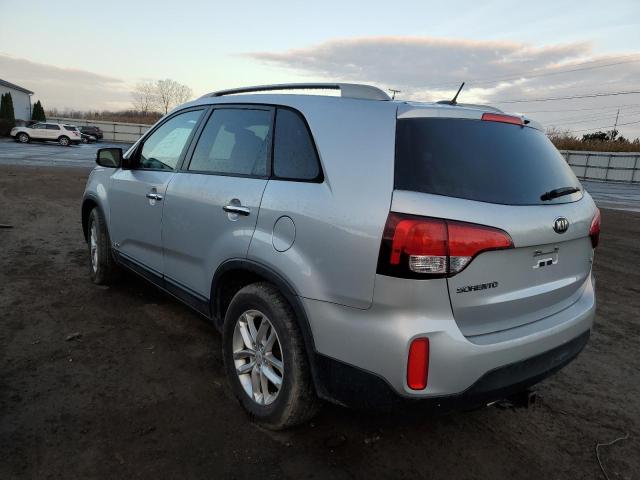 Photo 2 VIN: 5XYKTDA73FG599739 - KIA SORENTO LX 