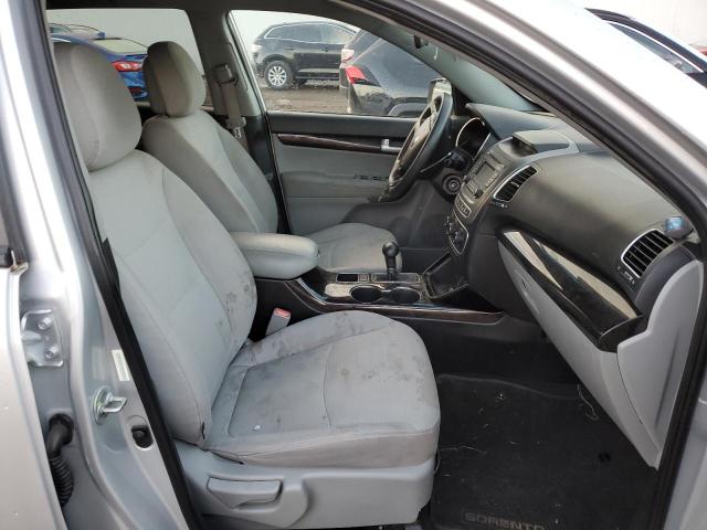 Photo 4 VIN: 5XYKTDA73FG599739 - KIA SORENTO LX 