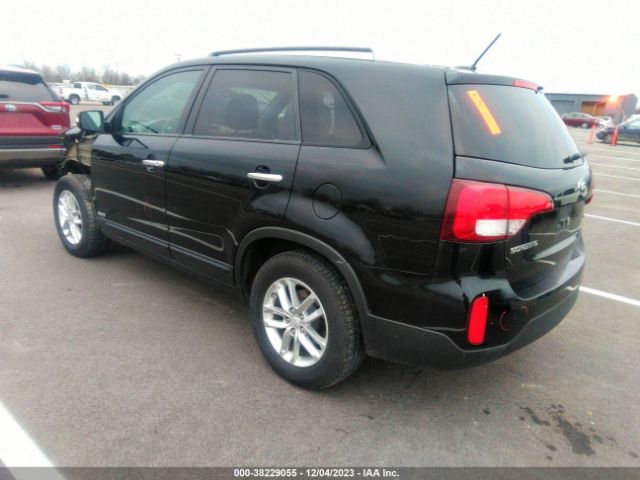 Photo 2 VIN: 5XYKTDA73FG639656 - KIA SORENTO 