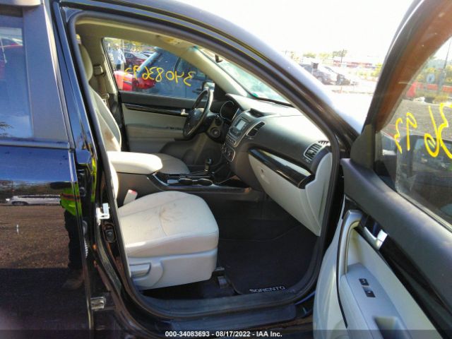 Photo 4 VIN: 5XYKTDA74EG497543 - KIA SORENTO 