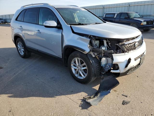 Photo 3 VIN: 5XYKTDA74FG600249 - KIA SORENTO LX 