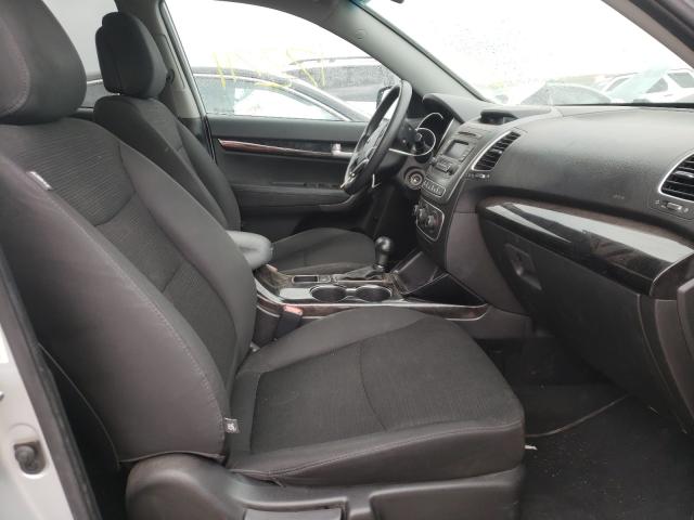 Photo 4 VIN: 5XYKTDA75FG584224 - KIA SORENTO LX 