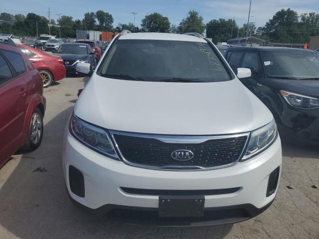 Photo 4 VIN: 5XYKTDA75FG605833 - KIA SORENTO LX 