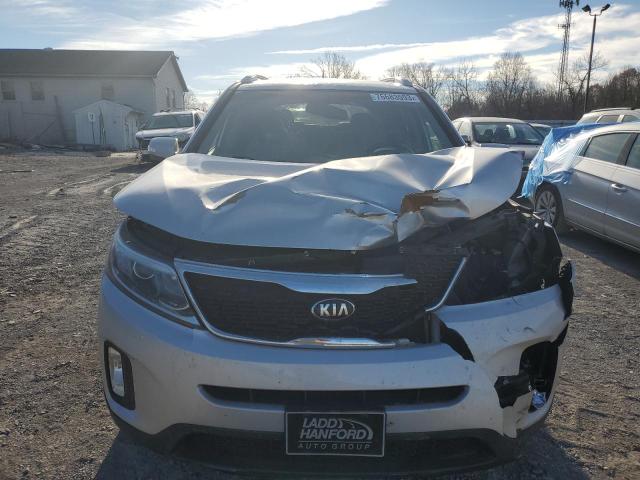 Photo 4 VIN: 5XYKTDA76FG551121 - KIA SORENTO 