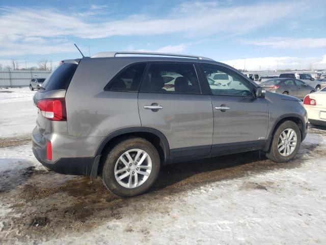 Photo 2 VIN: 5XYKTDA76FG552768 - KIA SORENTO LX 