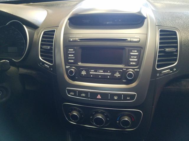 Photo 8 VIN: 5XYKTDA78FG598814 - KIA SORENTO LX 