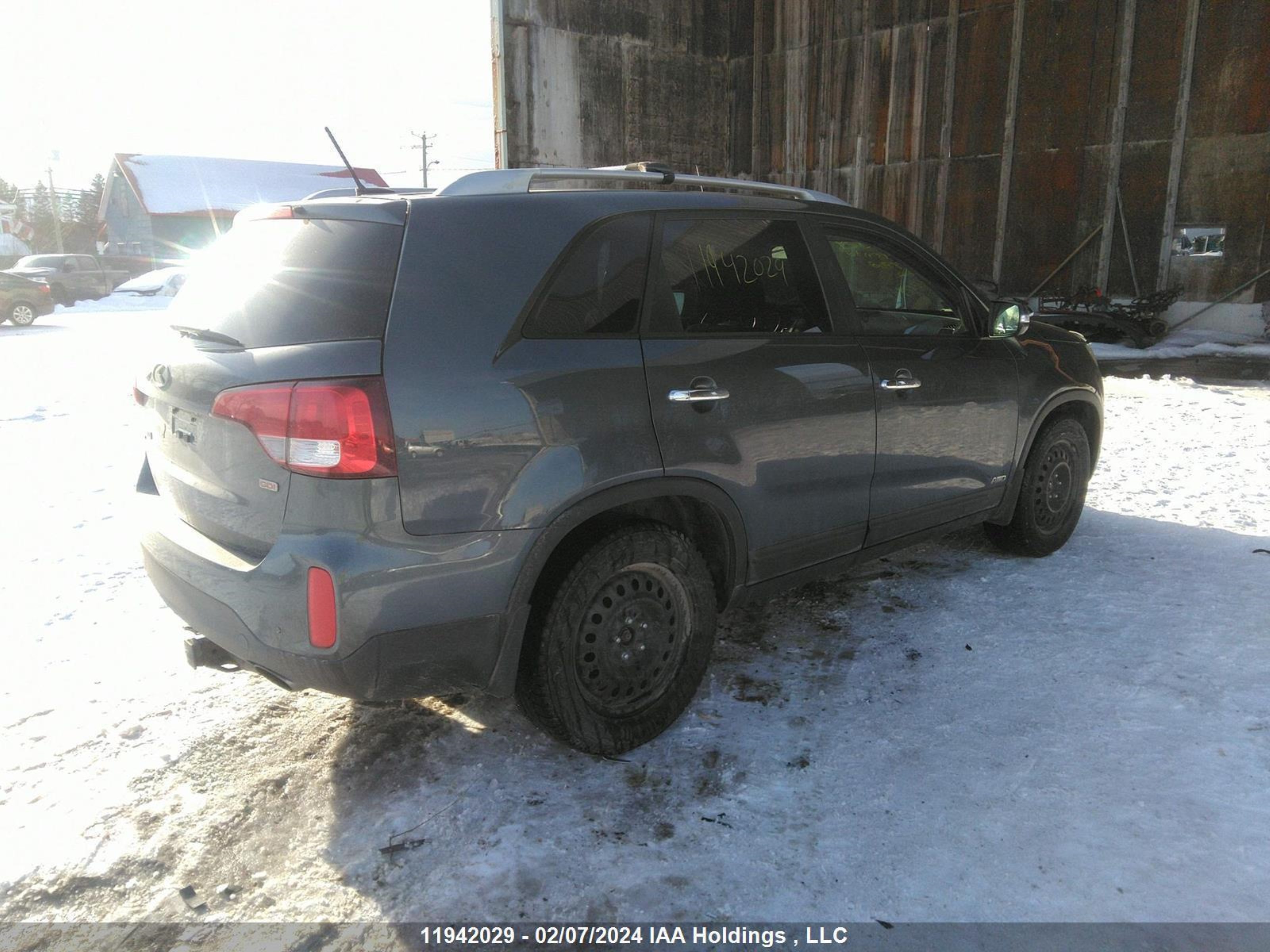 Photo 3 VIN: 5XYKTDA79EG477708 - KIA SORENTO 