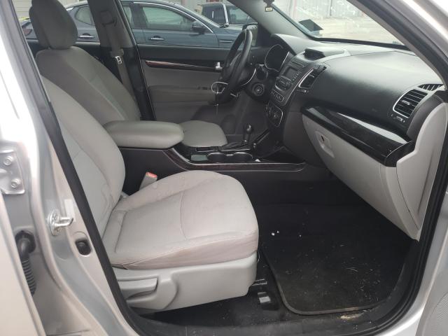 Photo 4 VIN: 5XYKTDA79EG521433 - KIA SORENTO LX 