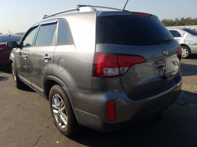 Photo 2 VIN: 5XYKTDA79FG584016 - KIA SORENTO LX 