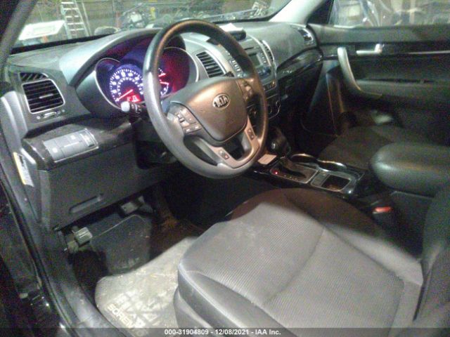 Photo 4 VIN: 5XYKTDA7XEG544168 - KIA SORENTO 