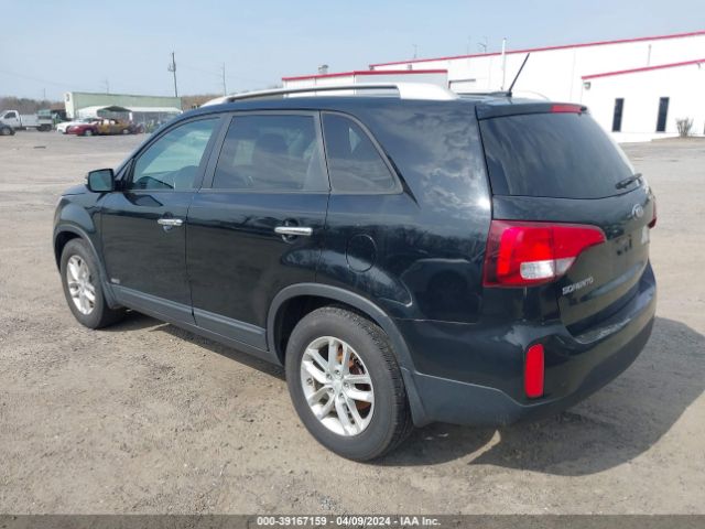 Photo 2 VIN: 5XYKTDA7XFG619310 - KIA SORENTO 