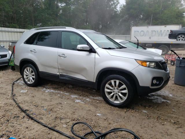 Photo 3 VIN: 5XYKU3A11BG058217 - KIA SORENTO EX 