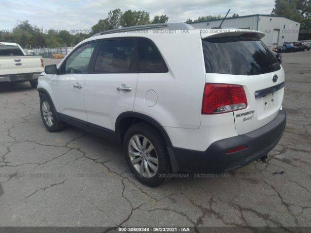 Photo 2 VIN: 5XYKU3A11BG068794 - KIA SORENTO 